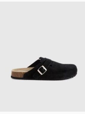 Quince Water Repellent Suede Clog Mule Black Size 8